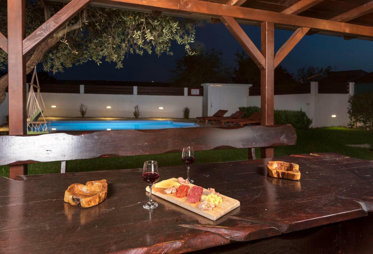 Vila Solymar Posedarje Exteriér fotografie